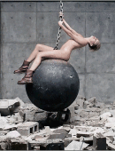 Miley-Cyrus-Wrecking-Ball-gif-4