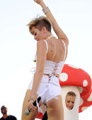 Miley-Cyrus-at-2013-iHeartRadio-1