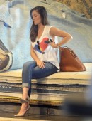 Minka-Kelly-in-Jeans-LA-11