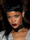 Rihanna-at-Fashion-Week-Spring-2014-in-NY-17