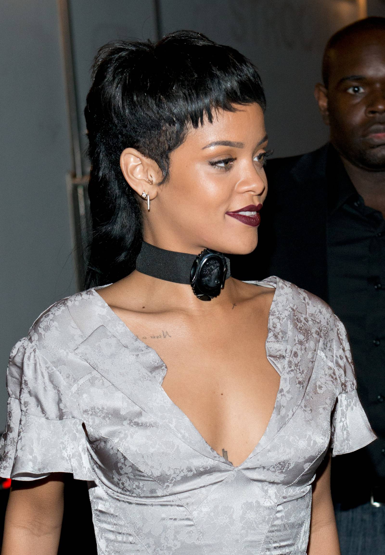 Rihanna-at-Fashion-Week-Spring-2014-in-NY-2