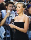 Scarlett-Johansson-at-2013-TIFF-Don-Jon-Premiere-3