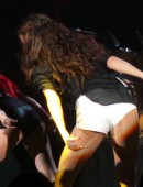 Selena-Gomez-London-Concert-4
