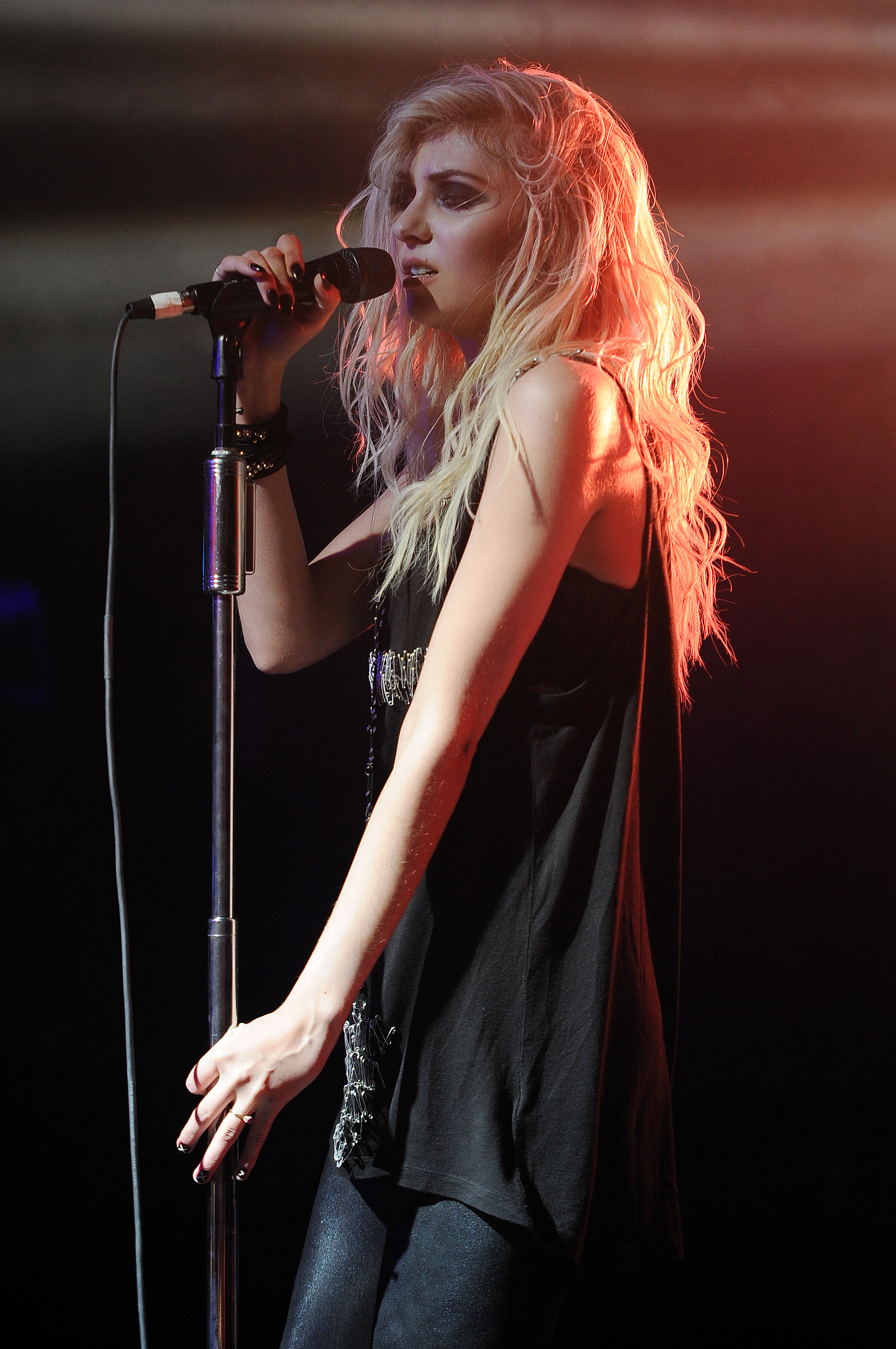 Taylor Momsen of The Pretty Reckless performs