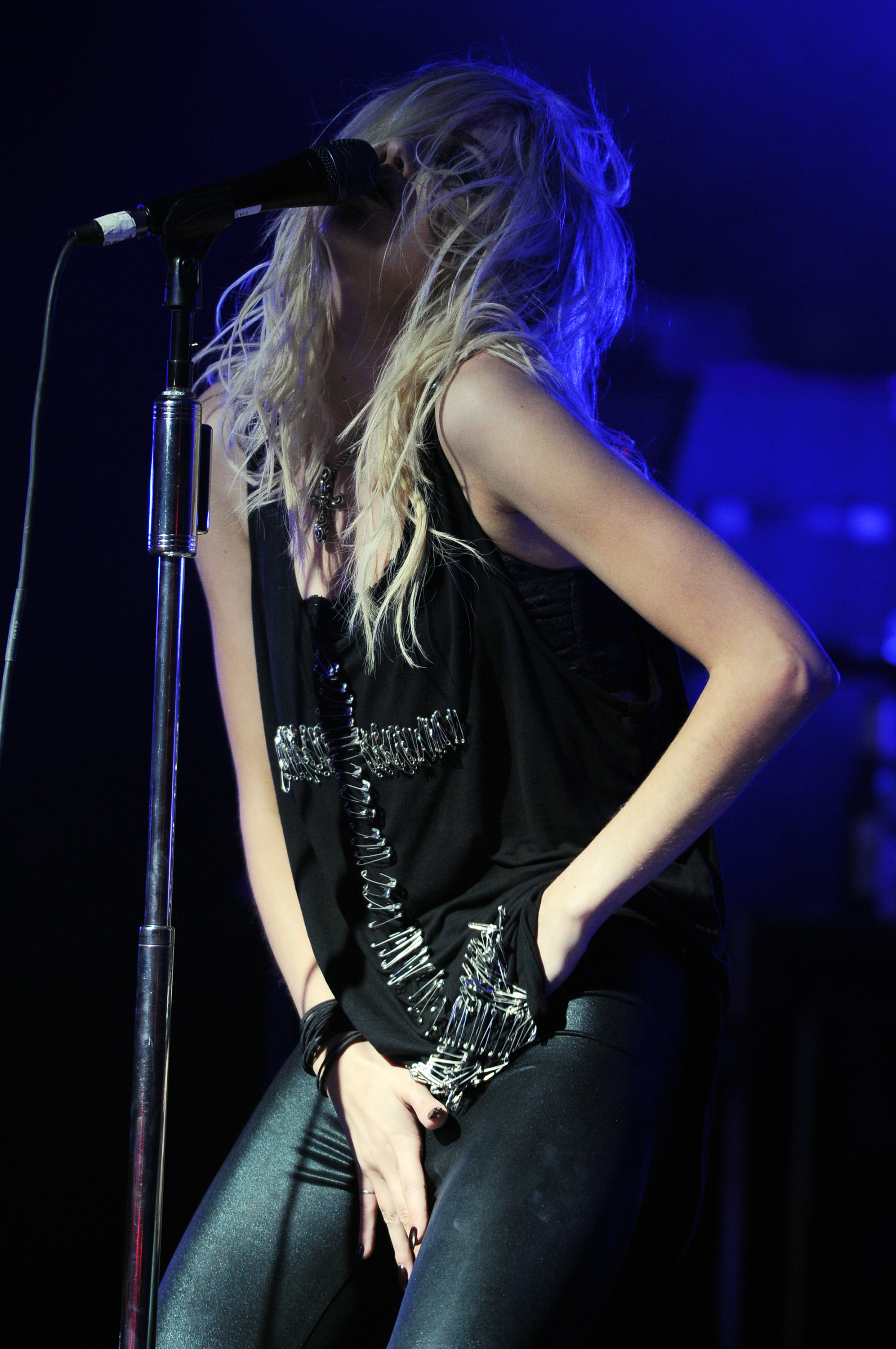 Taylor Momsen of The Pretty Reckless performs