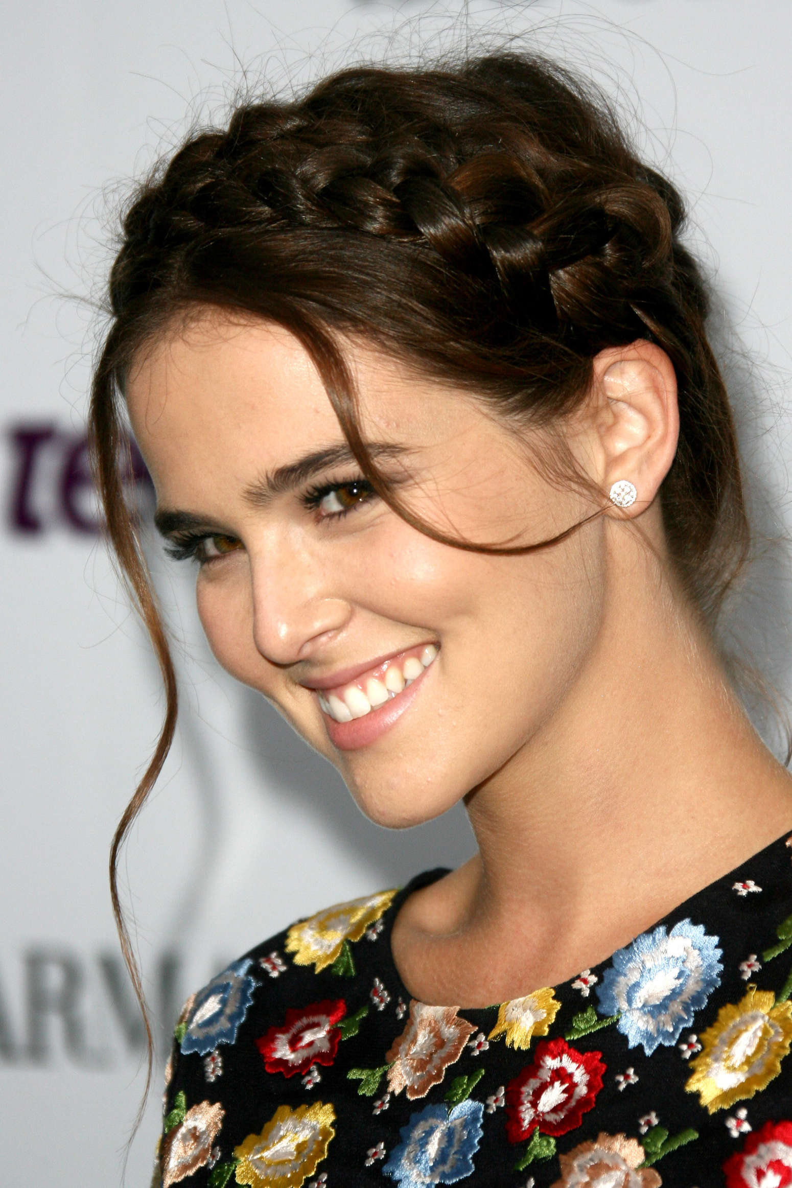 Zoey-Deutch-5
