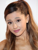 Ariana-Grande-2