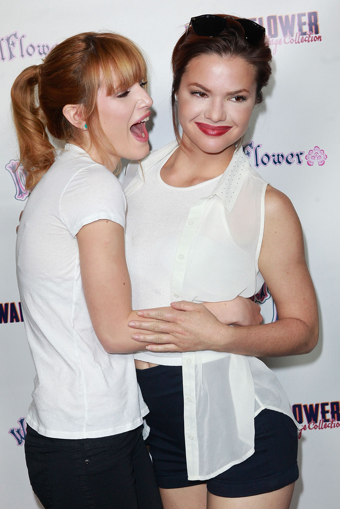 Bella-Thorne-and-Kaili-Thorne-6