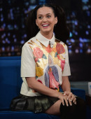 Katy-Perry-Late-Night-with-Jimmy-Fallon-8