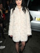 Katy-Perry-Leaving-the-Roundhouse-in-London-7