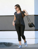 Kelly-Brook-in-Spandex-5