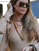 Khloe-Kardashian-13