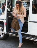Khloe-Kardashian-18