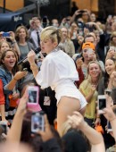Miley-Cyrus-537