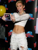 Miley-Cyrus-Bangerz-Music-Album-Release-Party-4