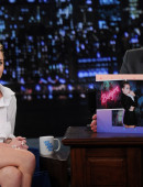 Miley-Cyrus-Late-Night-with-Jimmy-Fallon-in-NYC-6