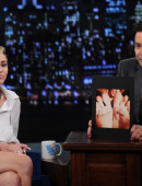 Miley-Cyrus-Late-Night-with-Jimmy-Fallon-in-NYC-7
