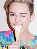 Miley-Cyrus-Terry-Richardson-Photoshoot-October-2013-12