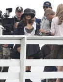 Salma-Hayek-on-the-Set-of-How-to-Make-Love-Like-an-Englishman-in-LA-7