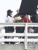 Salma-Hayek-on-the-Set-of-How-to-Make-Love-Like-an-Englishman-in-LA-9