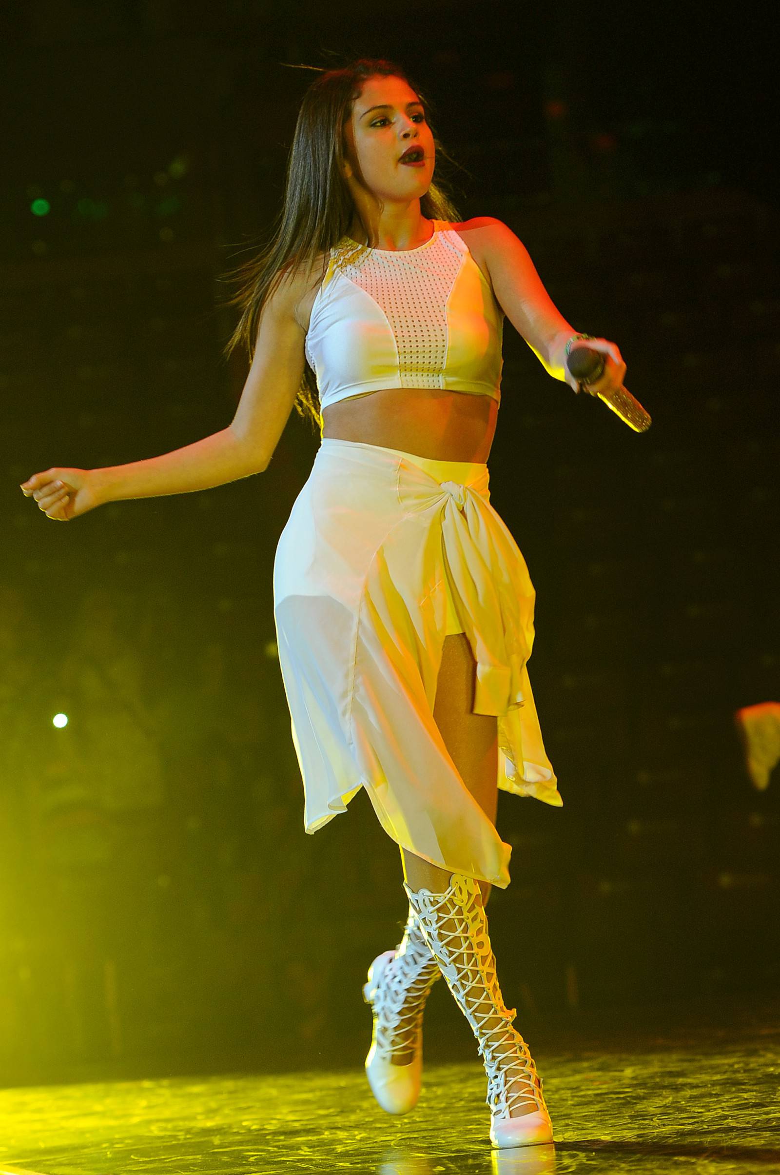 Selena-Gomez-719