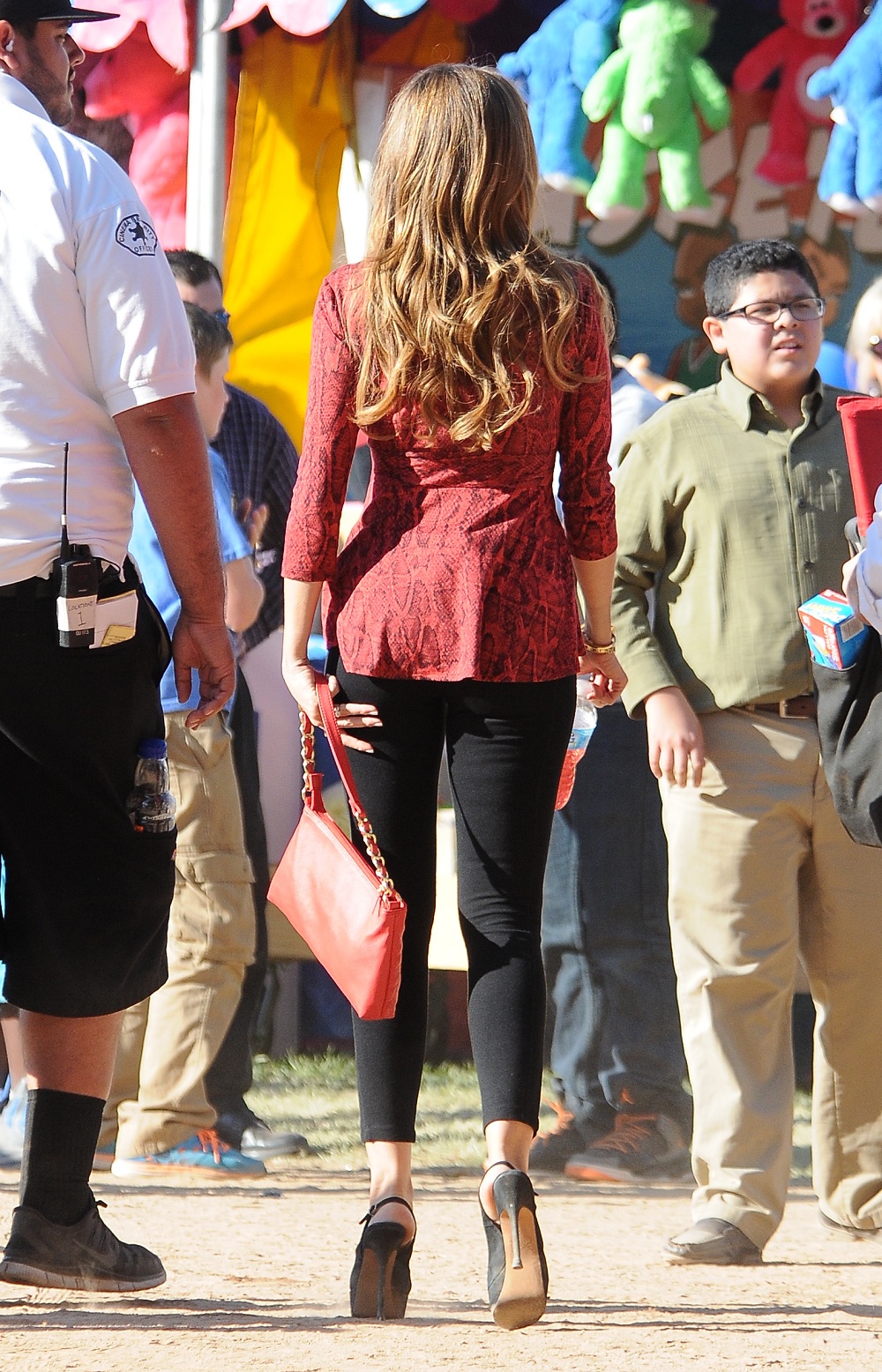 Sofia-Vergara-Booty-in-Tights-1