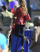 Sofia-Vergara-Booty-in-Tights-4