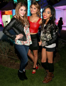 Stefanie-Scott-7