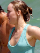 Suki-Waterhouse-9