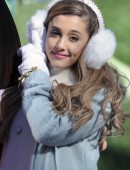 Ariana-Grande-584