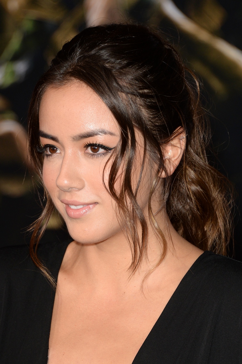 Chloe-Bennet-6