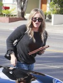 Hilary-Duff-305