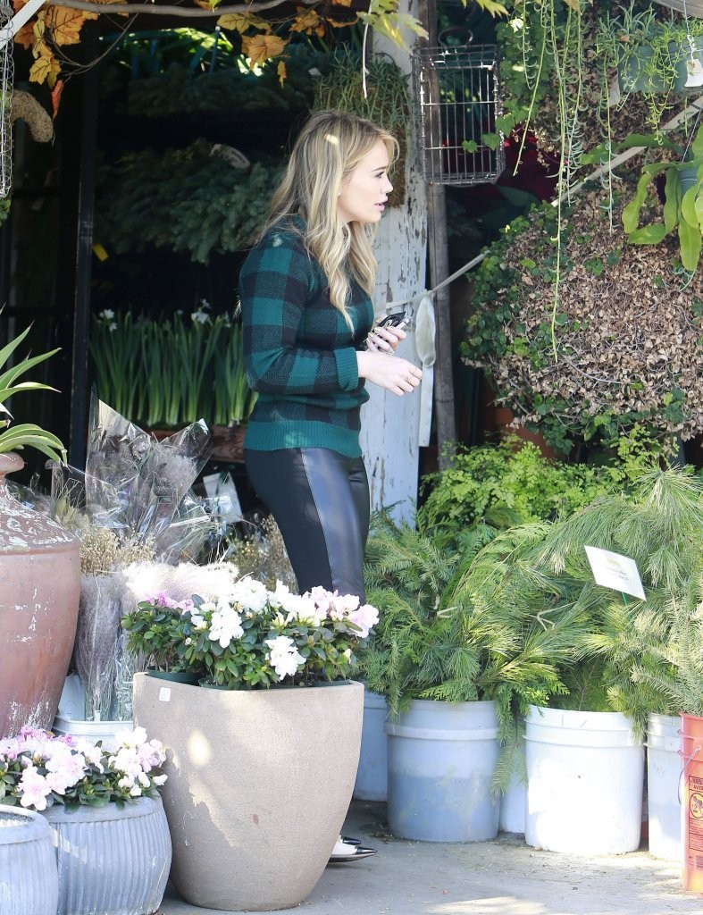 Hilary-Duff-555