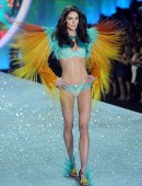 Hilary-Rhoda-2