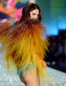 Hilary-Rhoda-3
