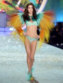 Hilary-Rhoda-5