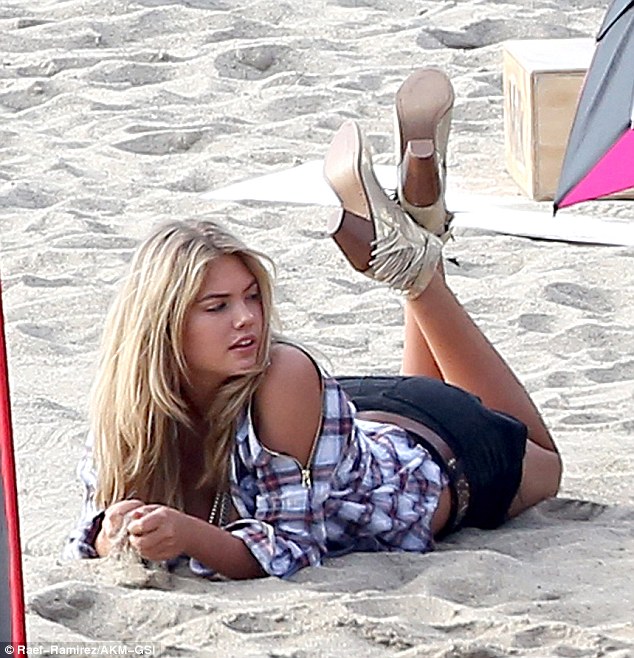Kate-Upton-387