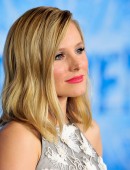 Premiere Of Walt Disney Animation Studios' "Frozen" - Red Carpet