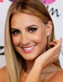 Laura-Dundovic-4