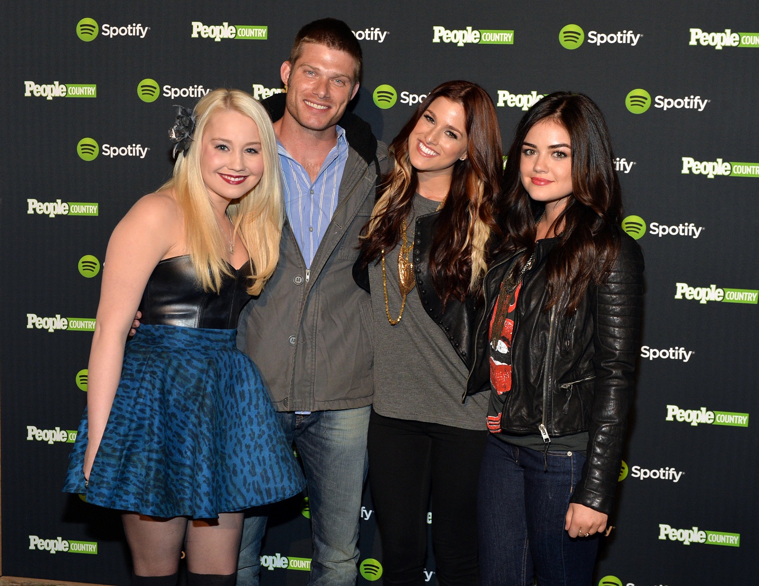 Lucy-Hale-8