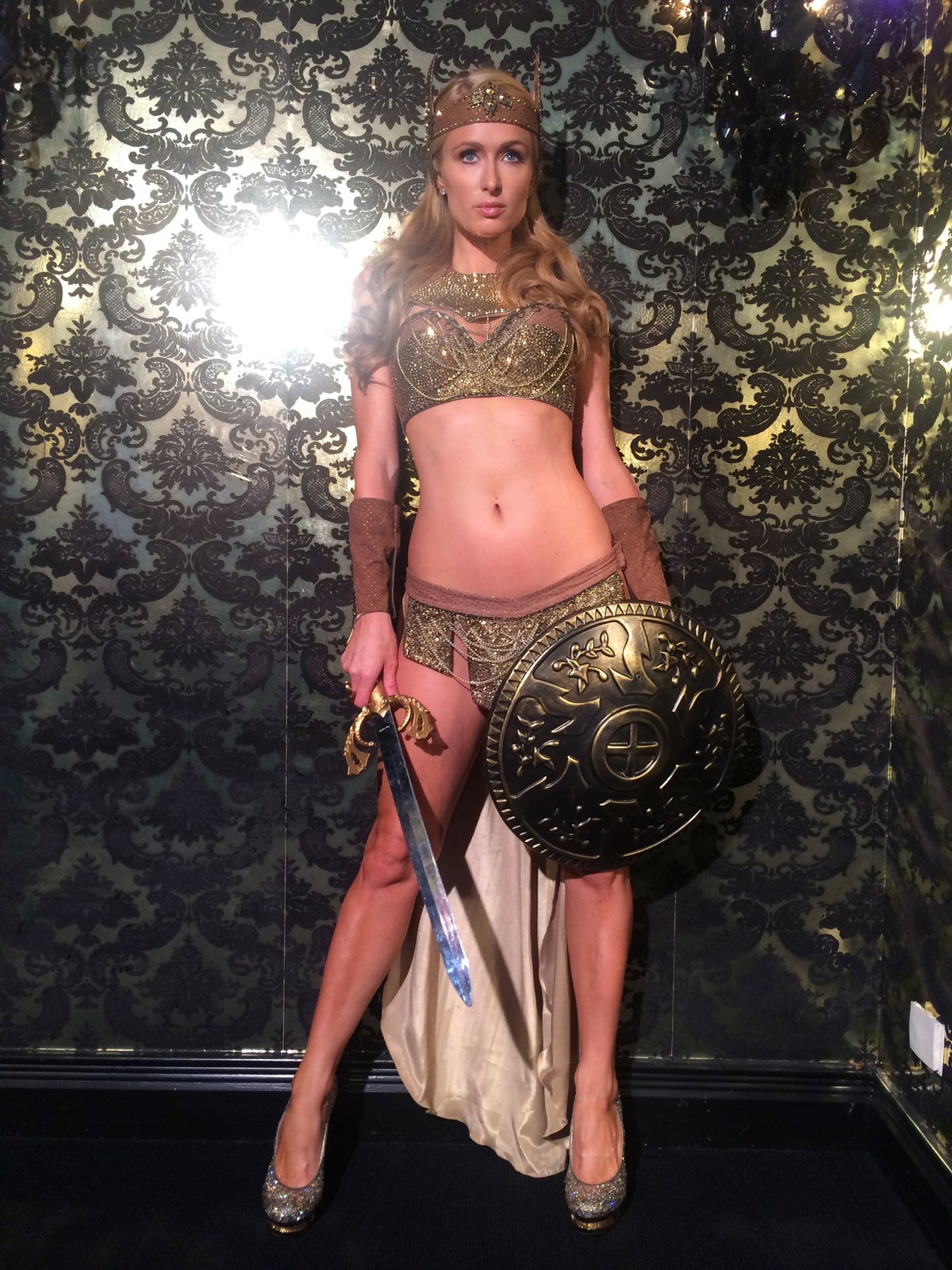 Paris-Hilton-4