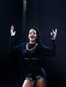 Rihanna-159