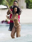 Rihanna-57