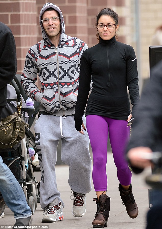 Vanessa-Hudgens-4