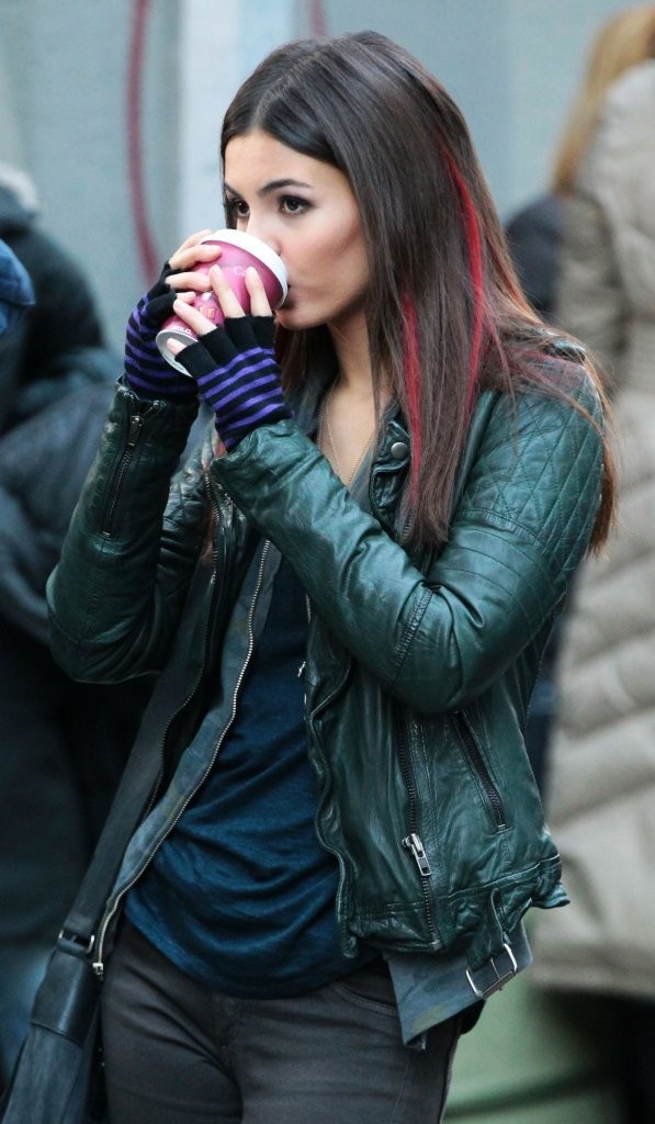 Victoria-Justice-159