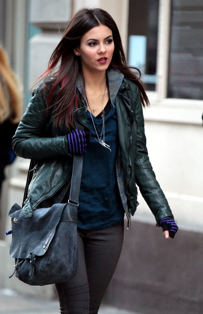 Victoria-Justice-164