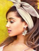 Ariana-Grande-382