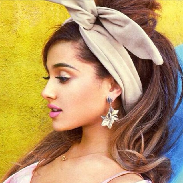 Ariana-Grande-382