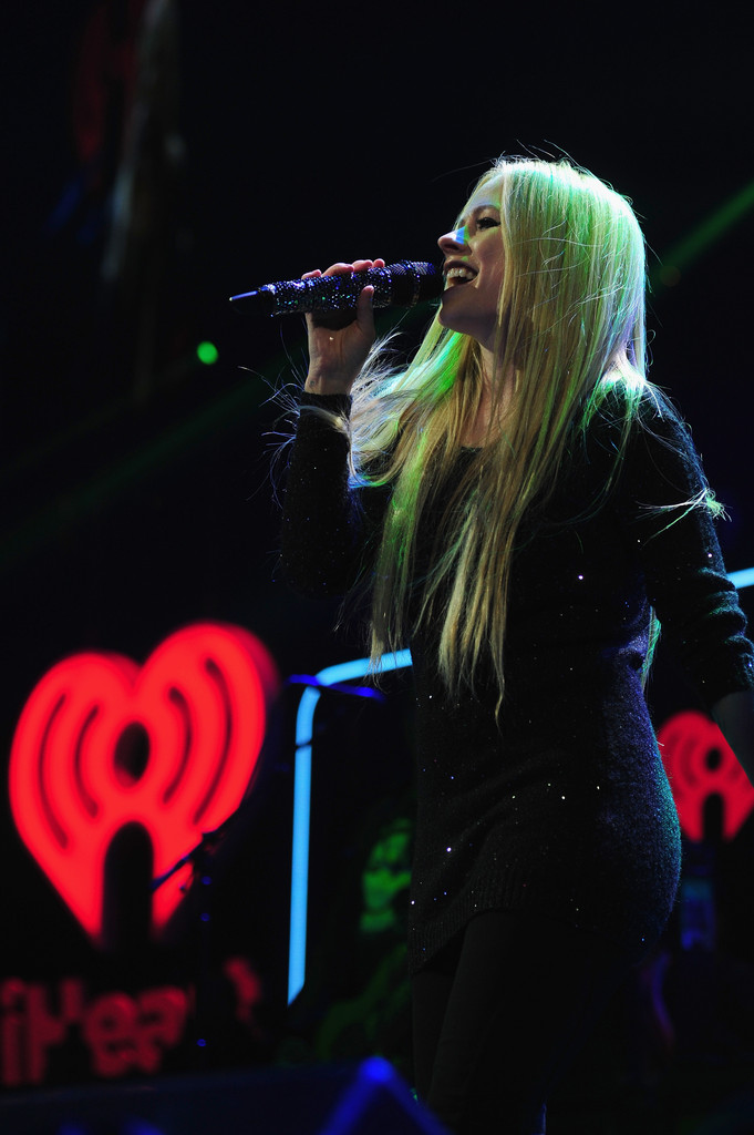 Avril-Lavigne-12