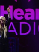 Avril-Lavigne-16